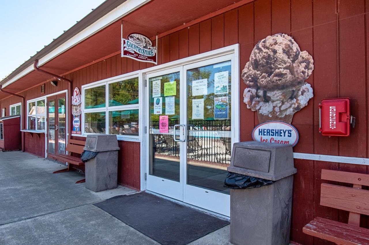 Hershey Camping Resort Park Model 6 Mount Wilson Dış mekan fotoğraf
