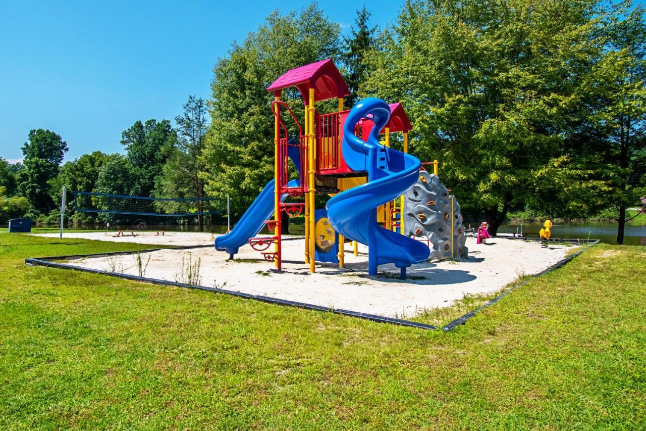 Hershey Camping Resort Park Model 6 Mount Wilson Dış mekan fotoğraf